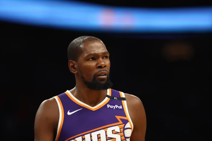 NBA休赛期震撼传闻：杜兰特加盟马刺，交易或已悄然敲定？